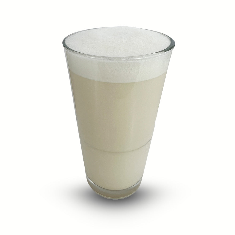 Hafermilchgetränk im Glas