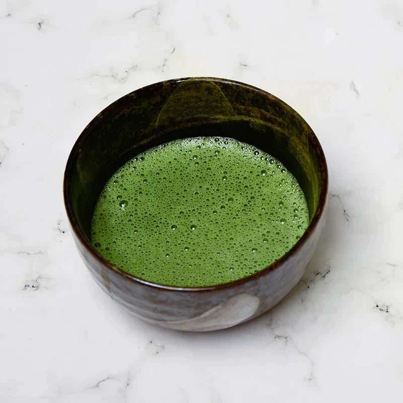 Matcha Tee in einer Schale