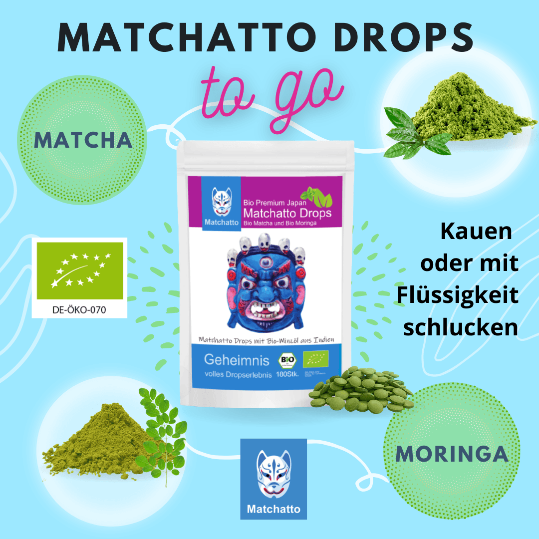 Werbegrafik für Matchatto Bio Matcha Drops mit Moringa und Minzöl – 180 Stück im Beutel, mit blauer Schutzmaske, Hinweis „Kauen oder mit Flüssigkeit schlucken“, Bio-Siegel enthalten.